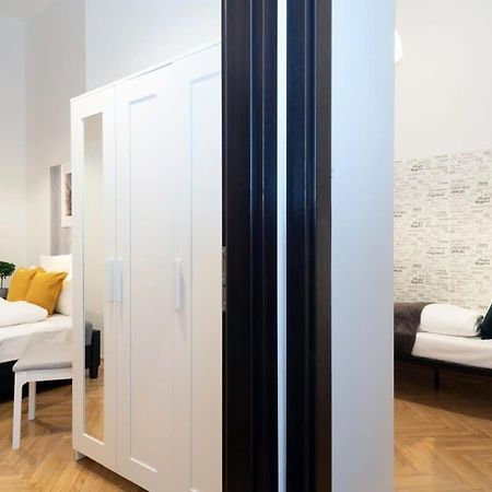 Ultra Central Large Stylish Apartment บูดาเปสต์ ภายนอก รูปภาพ