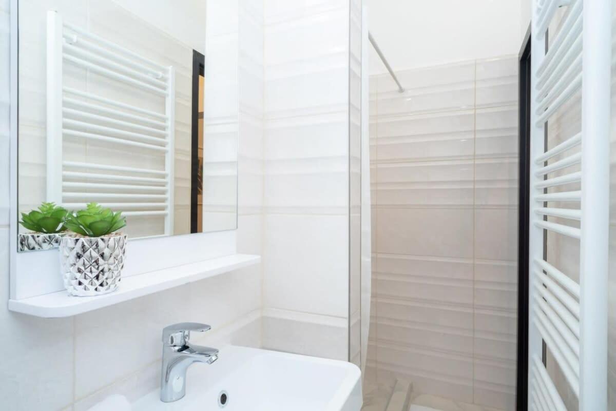 Ultra Central Large Stylish Apartment บูดาเปสต์ ภายนอก รูปภาพ